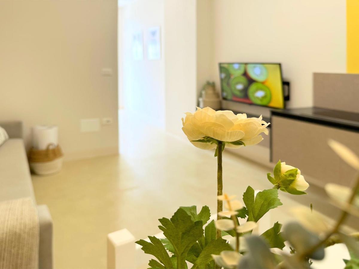 13 Eur For Monthly Stay - Home By The Sea - Hbs Голем Екстер'єр фото