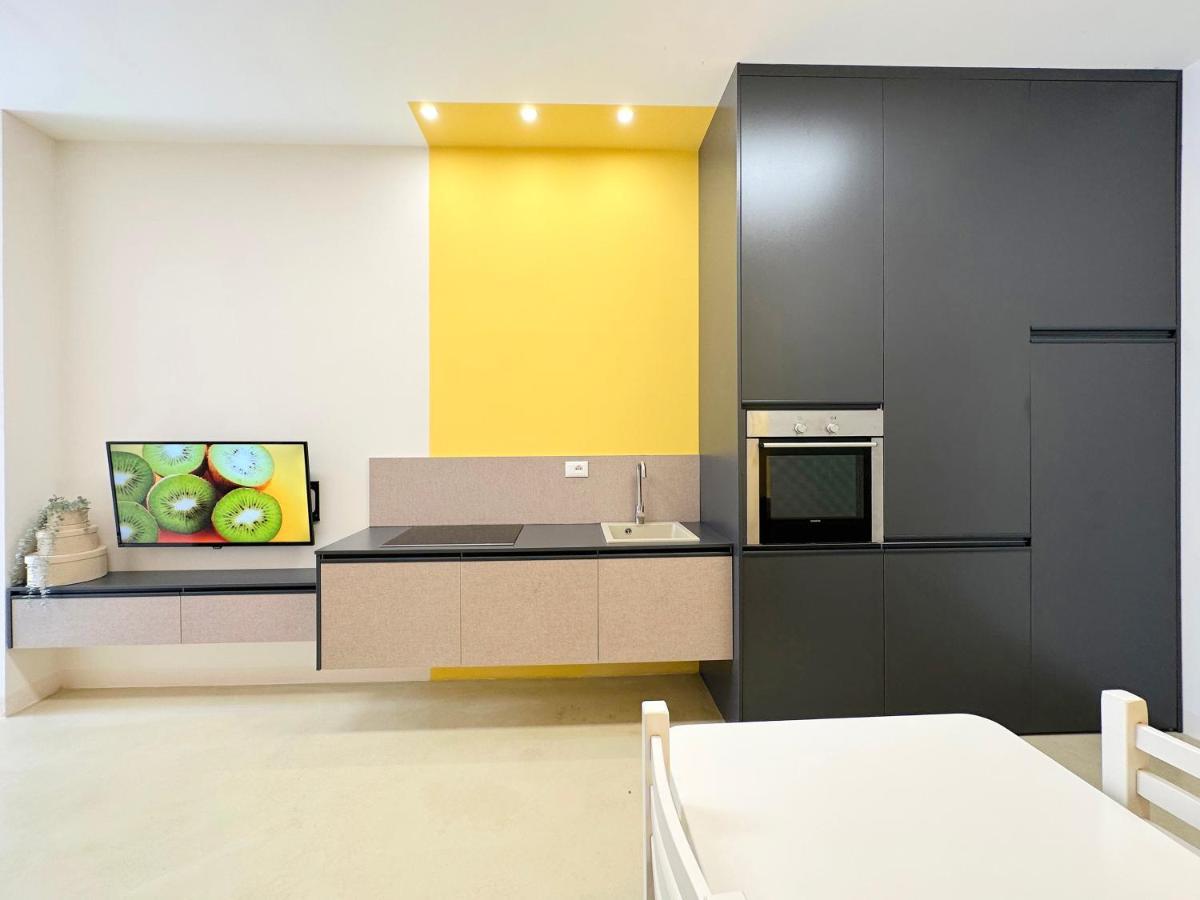 13 Eur For Monthly Stay - Home By The Sea - Hbs Голем Екстер'єр фото