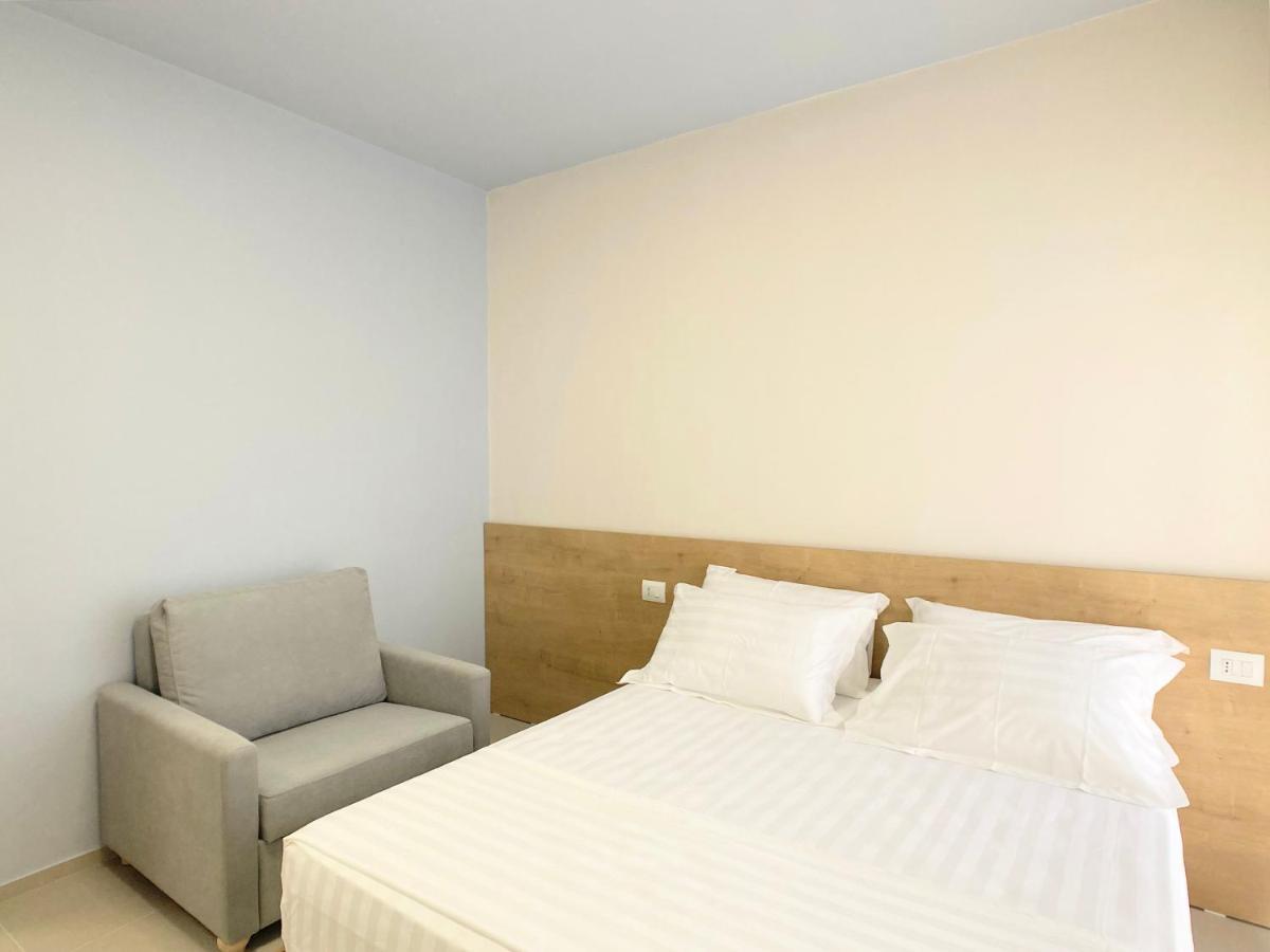 13 Eur For Monthly Stay - Home By The Sea - Hbs Голем Екстер'єр фото